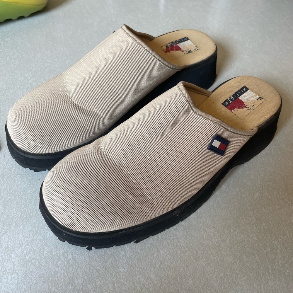 90s beige Tommy Hilfiger slides